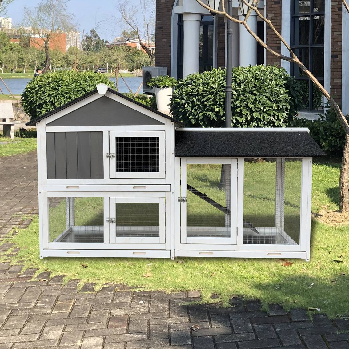 Removable Tray Ramp Wooden Outdoor Rabbit Hutch With Running Cage